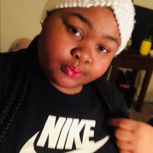 Meet your Posher, Dinesha